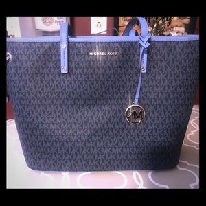 New Michael Kors Large Tote